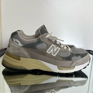 New Balance 992 Grey Suede Sneakers Size 9.5 M992GL Made In USA Pre-Owned